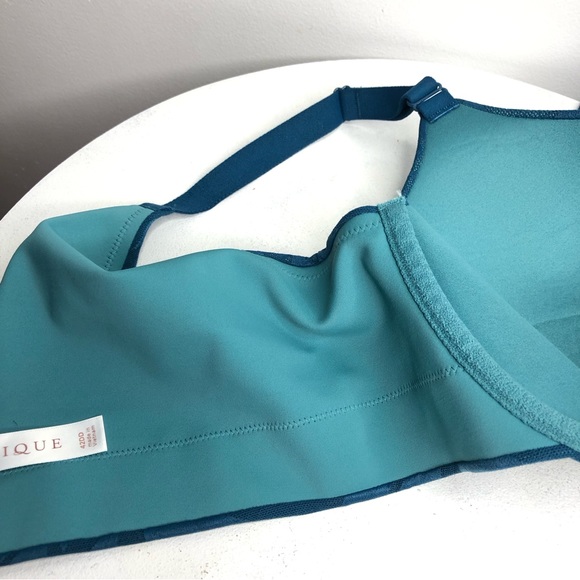 Cacique invisible lace back smoother teal full coverage underwire bra 42DD. C3 - Picture 9 of 11